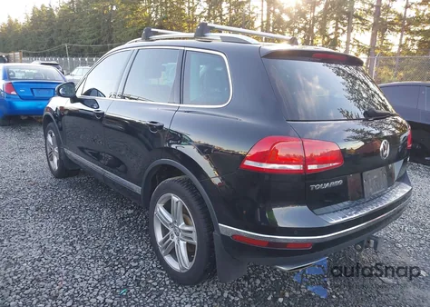 2015 Volkswagen Touareg Tdi Executive из США, поврежденный, VIN WVGEP9BP4FD007384